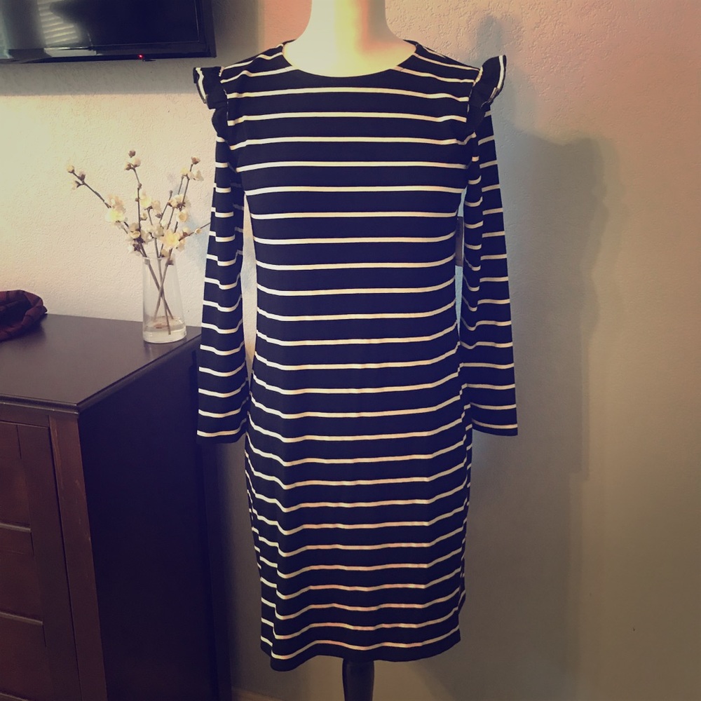 Old Navy Ponte Knit Shift Dress